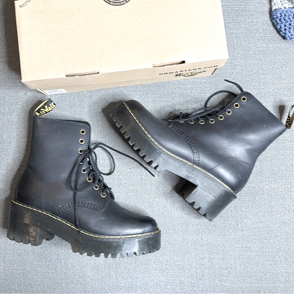 DR. MARTENS | Shriver Hi Women’s Wyoming Leather Heeled Boots 7 Black - Picture 4 of 12